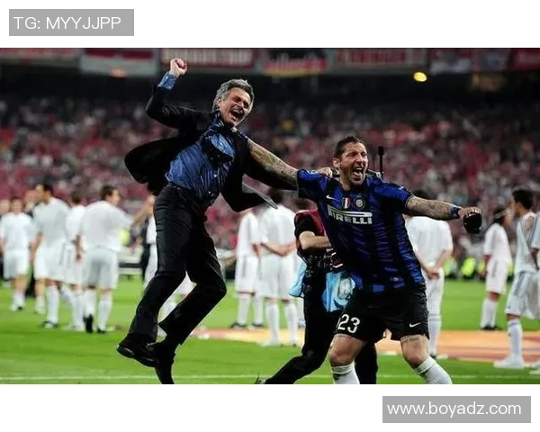 从锋线到传奇:回顾昔日足球巨星的辉煌与遗产 从锋线到传奇:回顾昔日足球巨星的辉煌与遗产